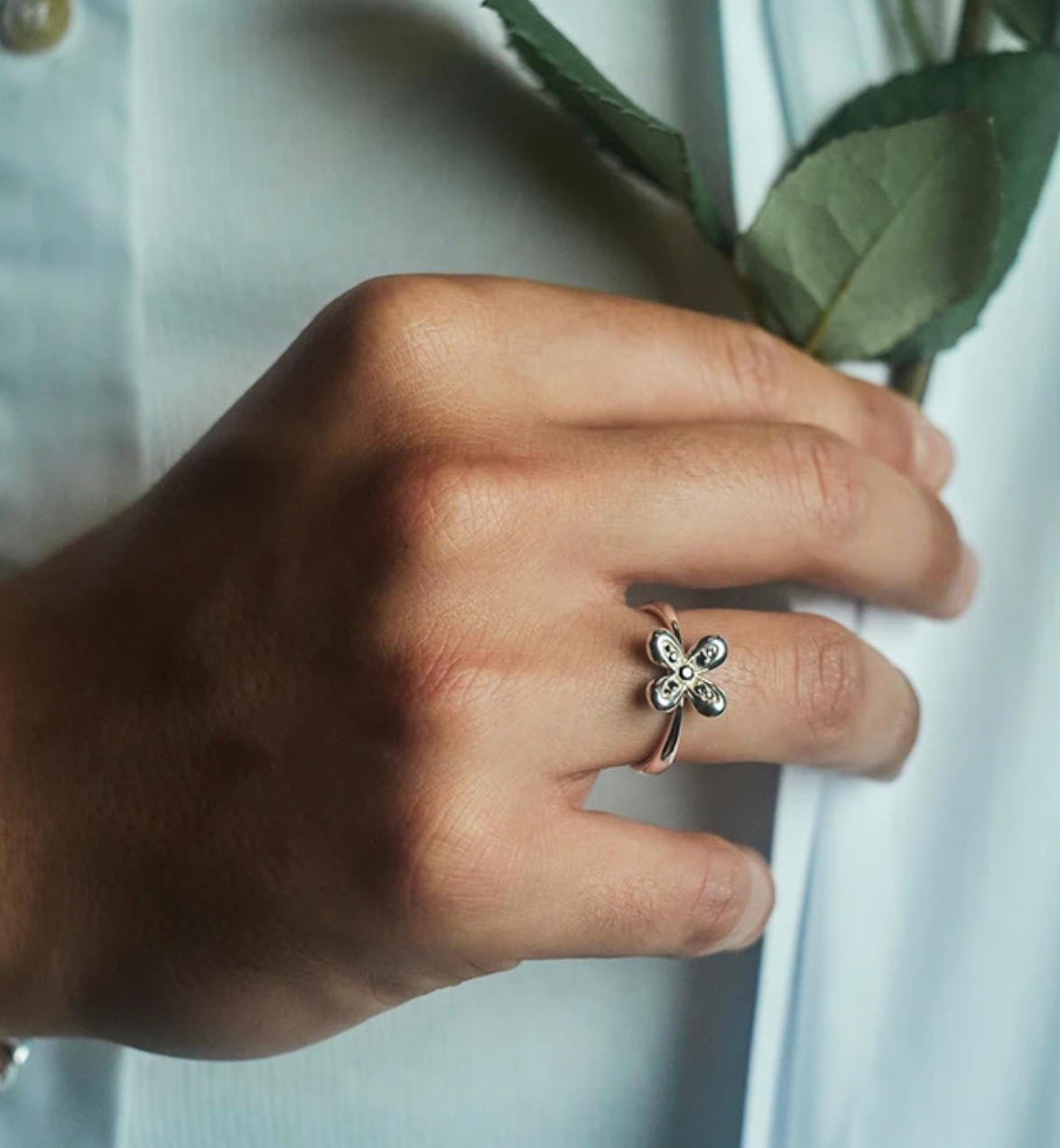 Bloom Ring Black Diamonds