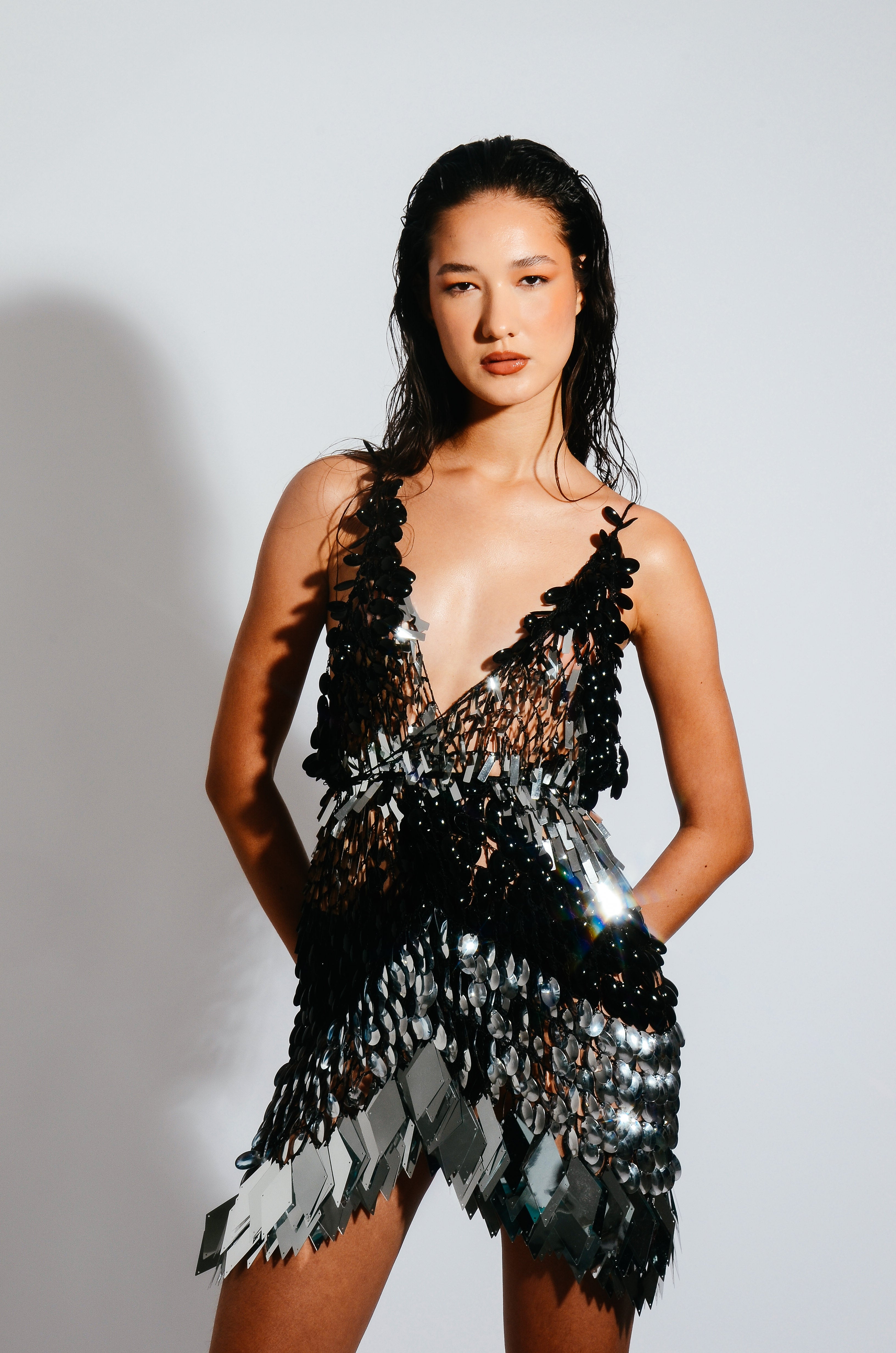 VESTIDO CURTO - FURTA-COR/OURO