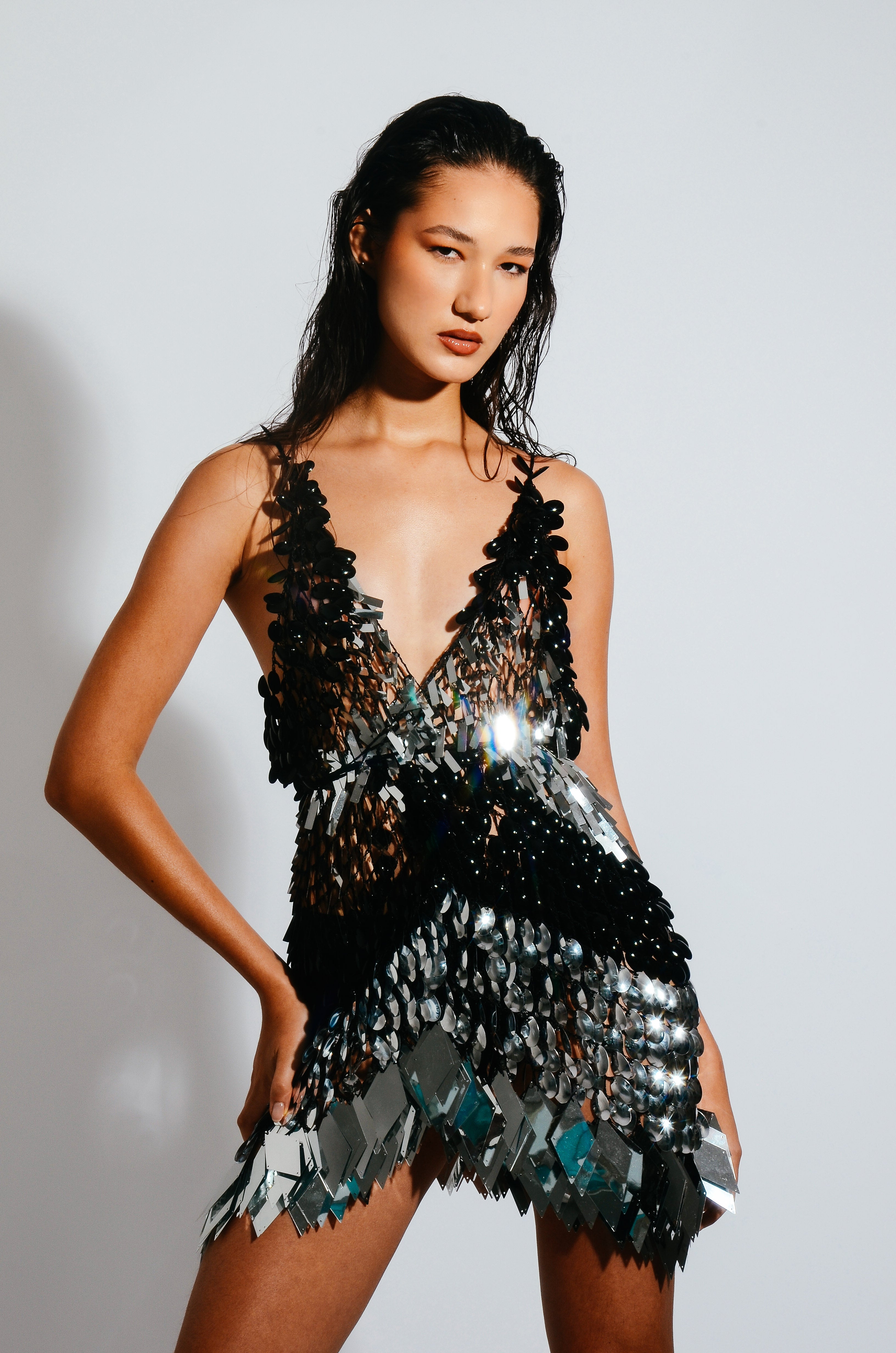 VESTIDO CURTO - FURTA-COR/OURO