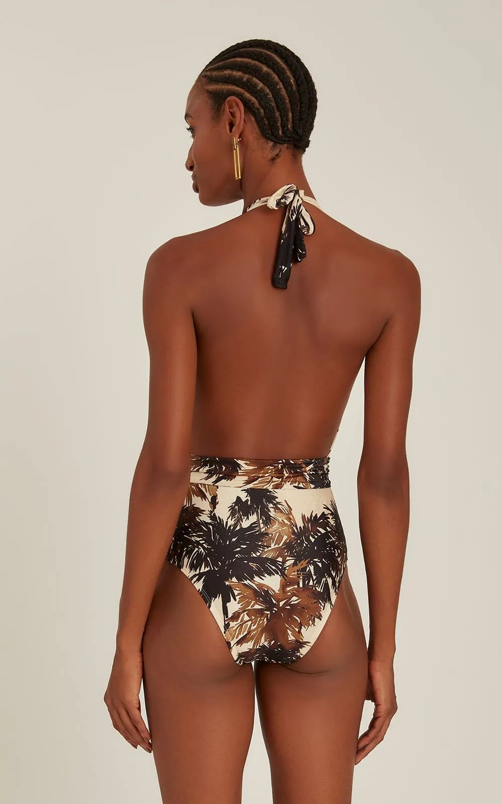 DETALLE HALTER ENTERO CORUMBAU